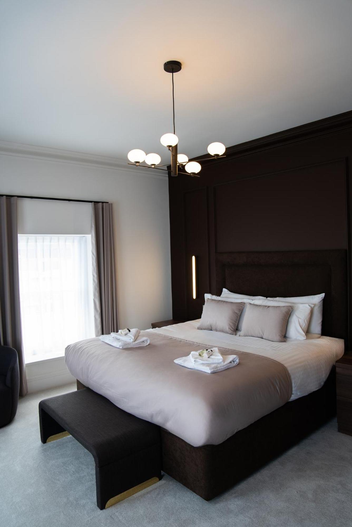 The Cae Mor Hotel Ландъндо Екстериор снимка